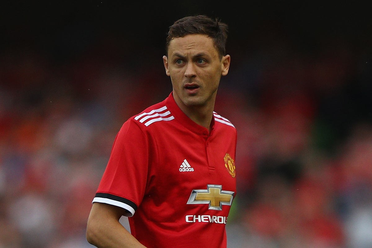 如接背身球 如接背身球